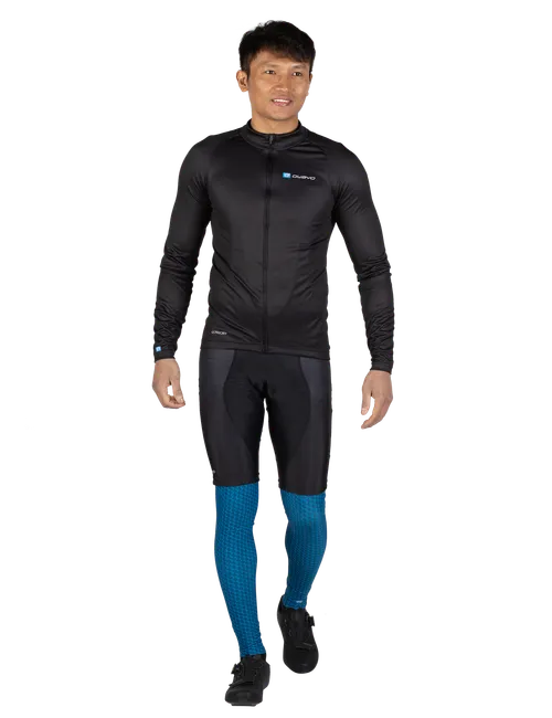 Nuestro/a modelo mide 173 cm  y lleva la talla  S