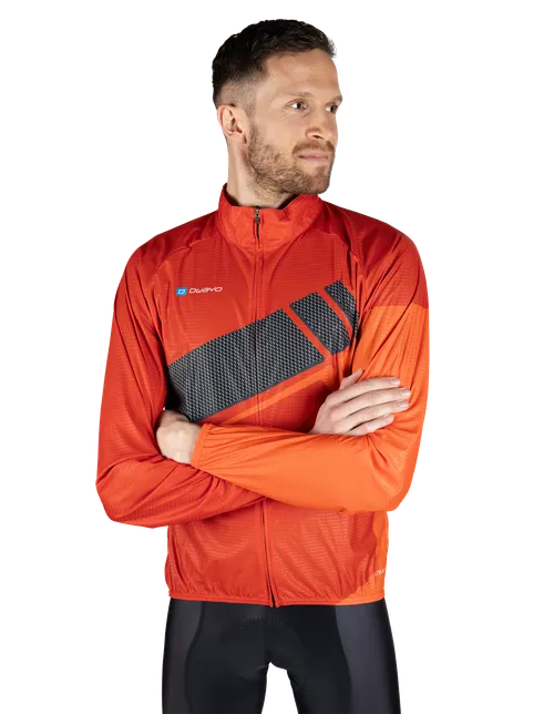 Nuestro/a modelo mide 186 cm  y lleva la talla  7