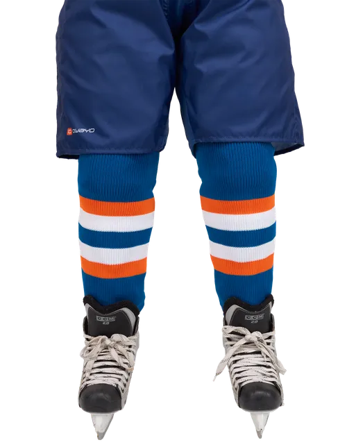 Nuestro/a modelo mide 175 cm  y lleva la talla  L